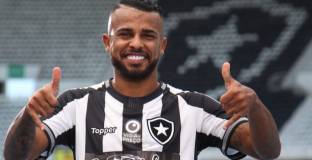 Продължават преговорите между Лудогорец и Ференцварош за Сантана